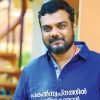 Book Pakalswapnathil veyilu kaayaan vanna oru nari